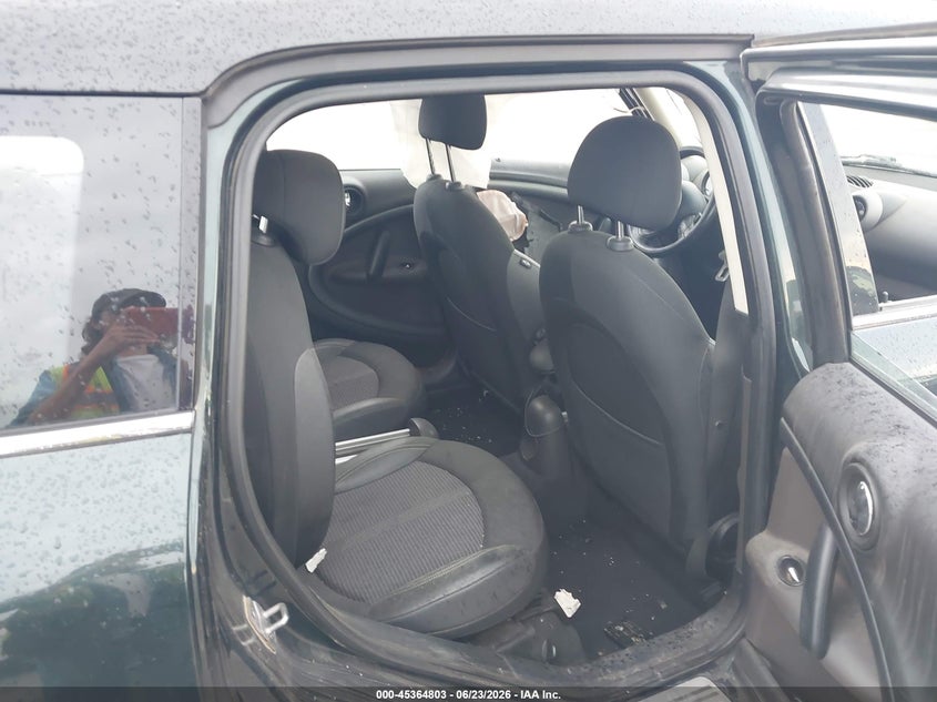 2011 Mini Cooper VIN WMWZC5C51BWL54013 IAAI salvage auction — LEFT SIDE, Regular (South Dakota), sold $400 on 2026-08-11 (photo 8)