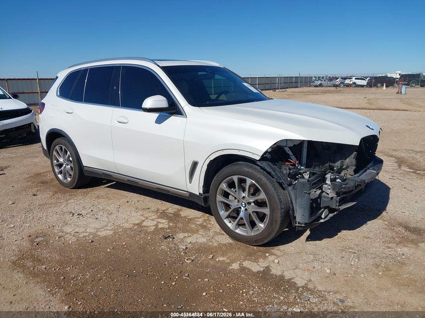 2021 BMW X5 VIN 5UXCR4C02M9H37001 IAAI salvage auction — FRONT END, Original (Texas), sold $18,000 on 2026-07-27 (photo 1)
