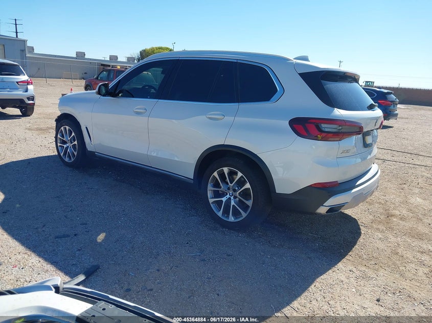 2021 BMW X5 VIN 5UXCR4C02M9H37001 IAAI salvage auction — FRONT END, Original (Texas), sold $18,000 on 2026-07-27 (photo 3)