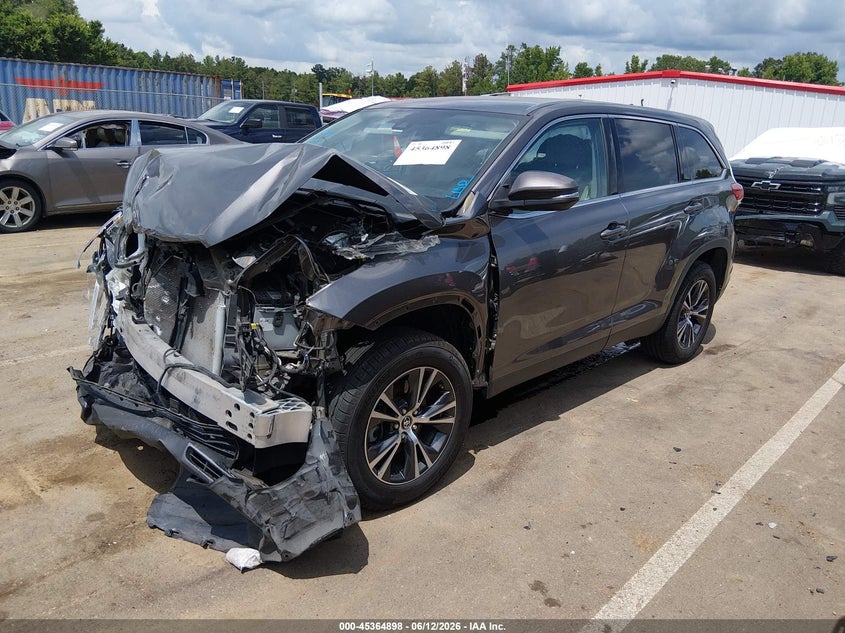 2019 Toyota Highlander VIN 5TDZZRFH9KS361189 IAAI salvage auction — FRONT END, Salvage (Mississippi), sold $5,200 on 2026-07-23 (photo 2)