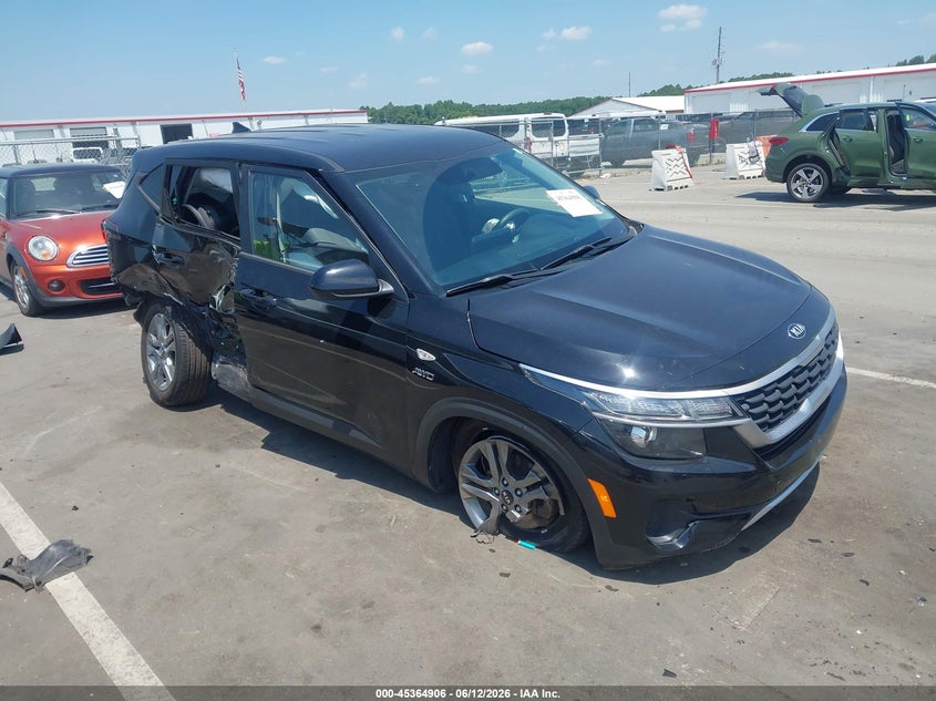 2021 Kia Seltos VIN KNDEPCAA2M7113228 IAAI salvage auction — RIGHT SIDE, Salvage (North Carolina), sold $25 on 2026-07-29 (photo 1)