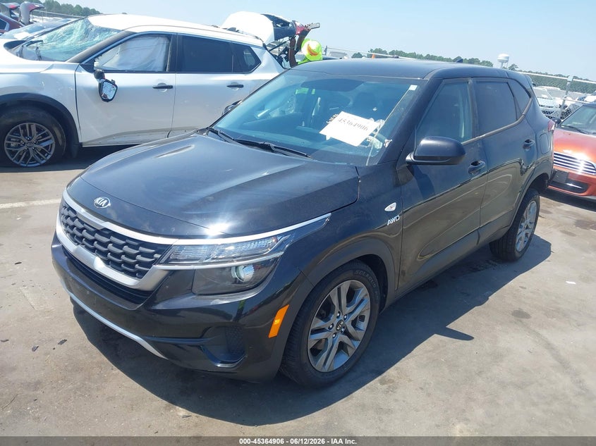 2021 Kia Seltos VIN KNDEPCAA2M7113228 IAAI salvage auction — RIGHT SIDE, Salvage (North Carolina), sold $25 on 2026-07-29 (photo 2)