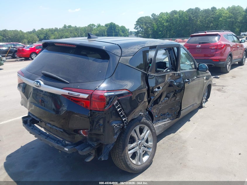 2021 Kia Seltos VIN KNDEPCAA2M7113228 IAAI salvage auction — RIGHT SIDE, Salvage (North Carolina), sold $25 on 2026-07-29 (photo 4)