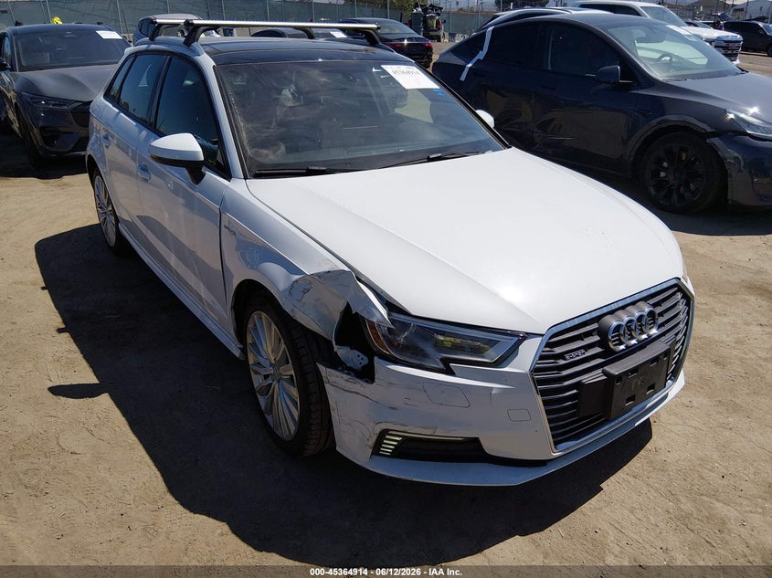 2017 Audi A3 VIN WAUUPBFF2HA034674 IAAI salvage auction — RIGHT FRONT, Salvage Title, sold $4,000 on 2026-07-29 (photo 1)
