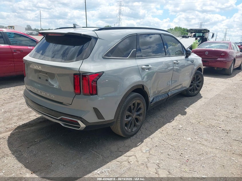 2022 Kia Sorento VIN 5XYRK4LF1NG104989 IAAI salvage auction — RIGHT SIDE, Salvage (Indiana), sold $9,300 on 2026-07-22 (photo 4)