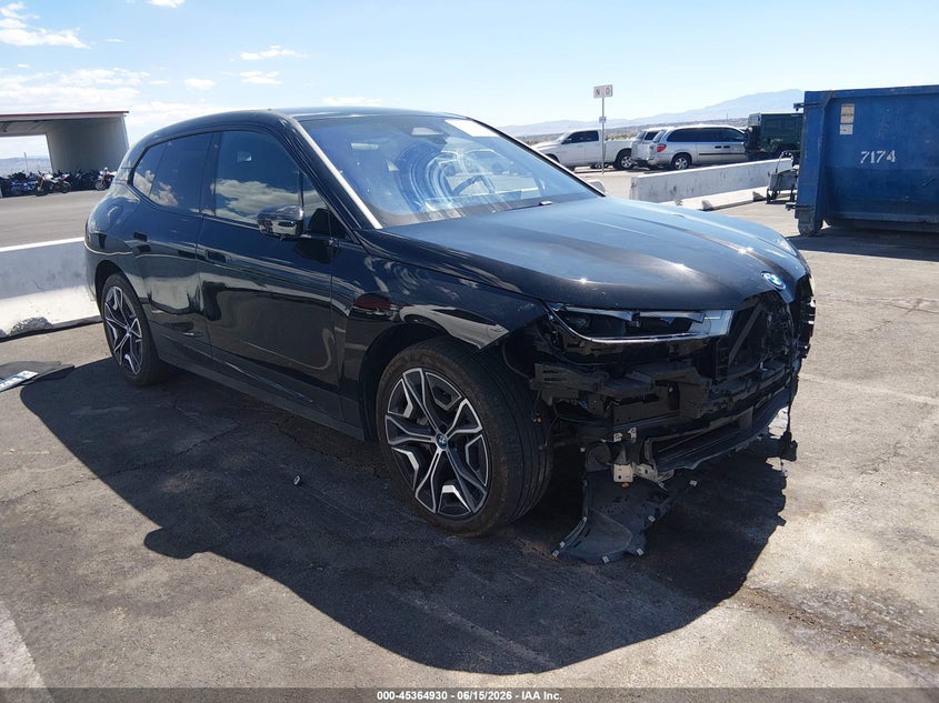 2025 BMW Ix VIN WB523CF03SCU80752 — IAAI salvage auction photo