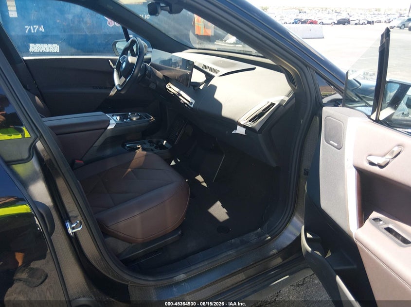 2025 BMW Ix VIN WB523CF03SCU80752 IAAI salvage auction — FRONT END, Salvage Title, sold $29,500 on 2026-10-08 (photo 5)