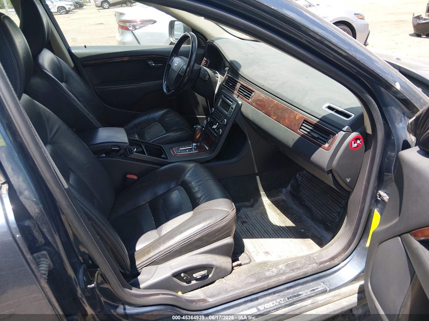 2008 Volvo Xc70 VIN YV4BZ982X81028819 IAAI salvage auction — NORMAL WEAR, Clear (Massachusetts), sold $475 on 2026-07-14 (photo 5)