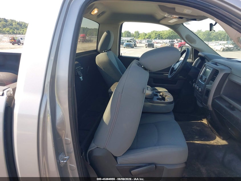 2019 Ram 1500 VIN 3C6JR6DG9KG584375 IAAI salvage auction — RIGHT REAR, SF97 (Illinois), sold $12,550 on 2026-07-09 (photo 8)