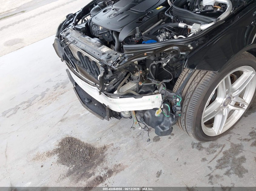 2014 Mercedes-benz C-klasse VIN WDDGF8AB0EA940267 IAAI salvage auction — FRONT END, Salvage Title, sold $1,950 on 2026-07-29 (photo 6)