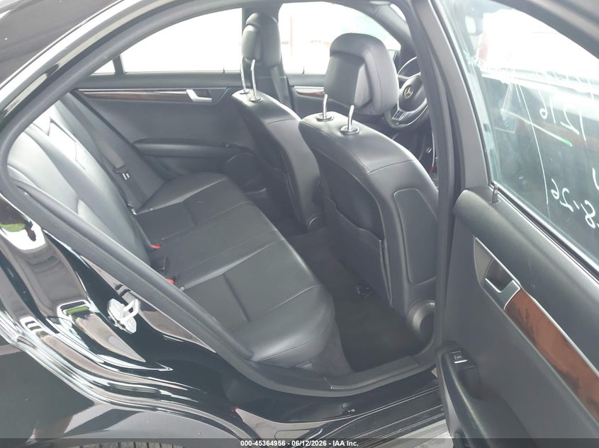 2014 Mercedes-benz C-klasse VIN WDDGF8AB0EA940267 IAAI salvage auction — FRONT END, Salvage Title, sold $1,950 on 2026-07-29 (photo 8)