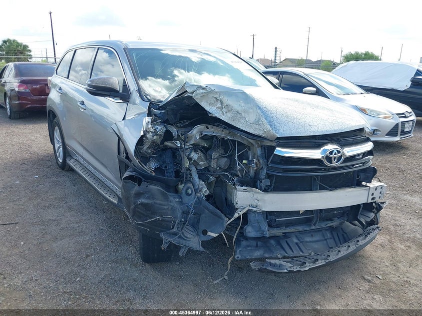 2016 Toyota Highlander VIN 5TDZKRFHXGS153155 IAAI salvage auction — NORMAL WEAR, Original (Texas), sold $3,400 on 2026-07-28 (photo 6)