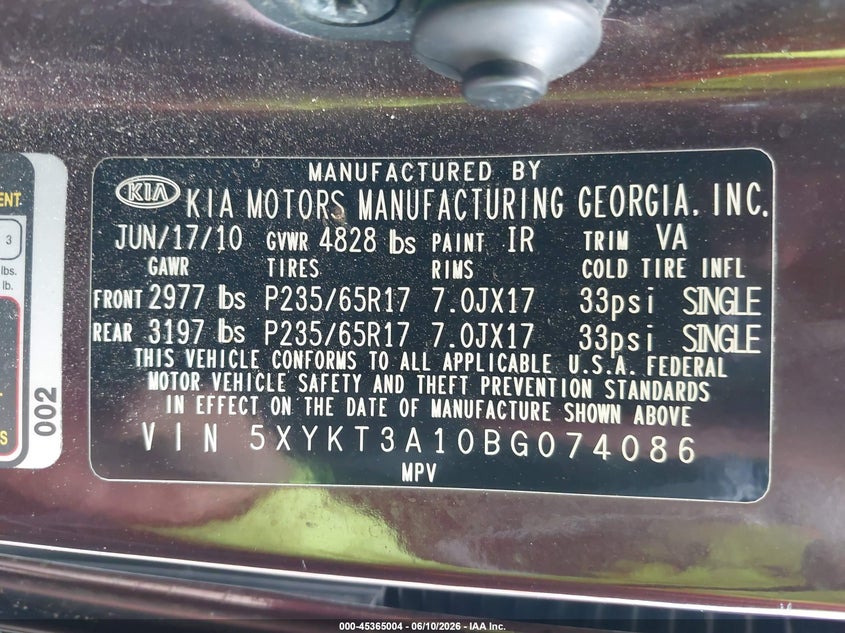 2011 Kia Sorento VIN 5XYKT3A10BG074086 IAAI salvage auction — NORMAL WEAR, Clear (Hawaii), sold $100 on 2026-07-21 (photo 9)