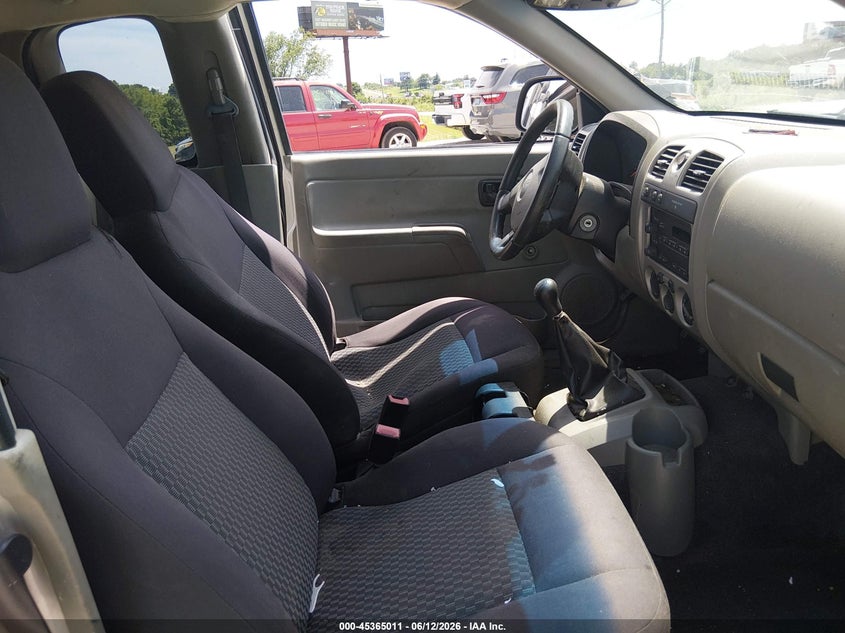 2007 Gmc Canyon VIN 1GTDT199278238914 IAAI salvage auction — LEFT SIDE, Salvage (Missouri), sold $475 on 2026-08-24 (photo 5)