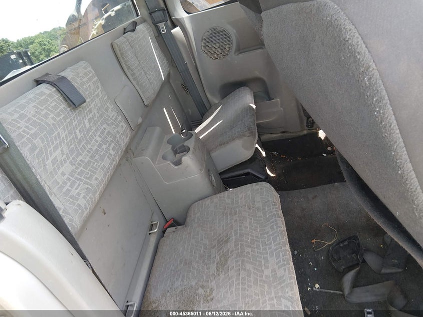2007 Gmc Canyon VIN 1GTDT199278238914 IAAI salvage auction — LEFT SIDE, Salvage (Missouri), sold $475 on 2026-08-24 (photo 8)