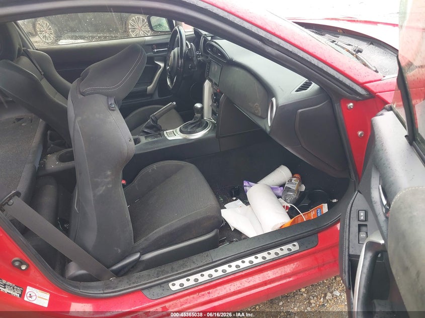 2017 Toyota Gt86 VIN JF1ZNAA19H8710118 IAAI salvage auction — ALL OVER, Salvage (Alabama), sold $1,300 on 2026-07-05 (photo 5)