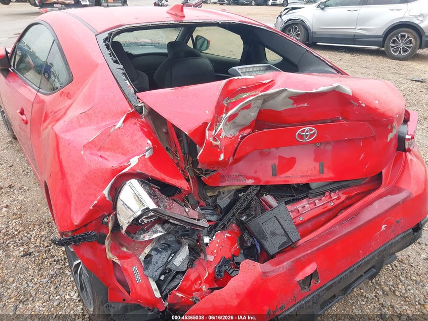 2017 Toyota Gt86 VIN JF1ZNAA19H8710118 IAAI salvage auction — ALL OVER, Salvage (Alabama), sold $1,300 on 2026-07-05 (photo 6)