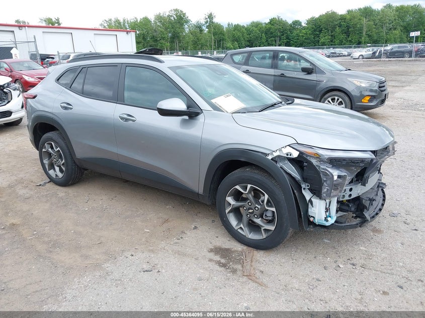 2025 Chevrolet Trax VIN KL77LHEP3SC052280 IAAI salvage auction — FRONT END, Mv-907A (New York), sold $6,200 on 2026-07-21 (photo 1)