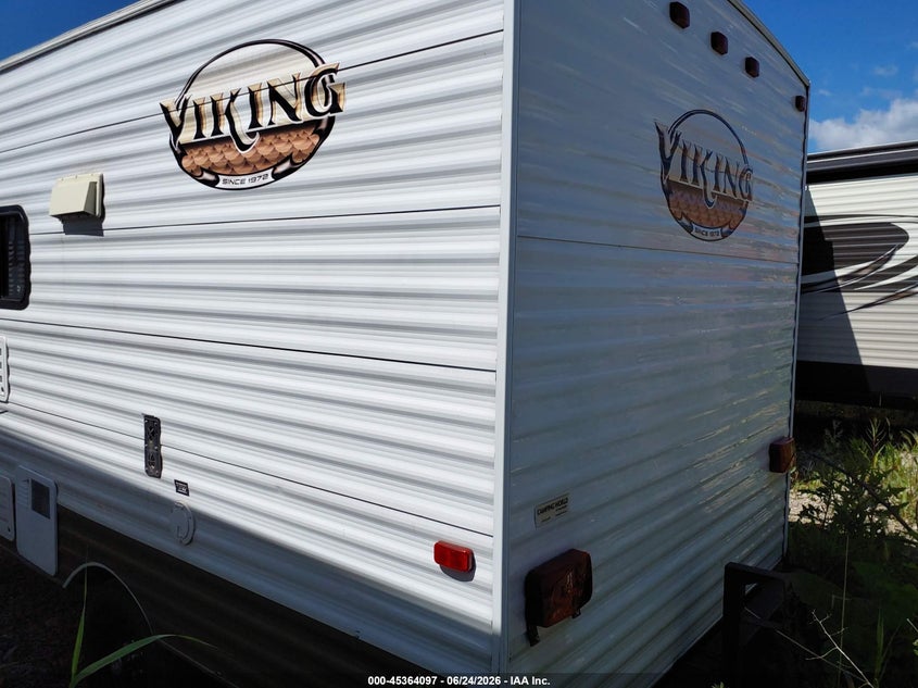 2013 Viking Other VIN 5ZT2VWEC0D5100994 IAAI salvage auction — ROOF, Clear (Michigan), sold $1,000 on 2026-07-16 (photo 3)