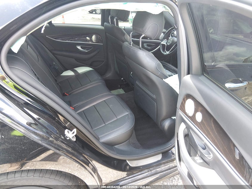 2022 Mercedes-benz E-klasse VIN W1KZF8DB3NB084669 IAAI salvage auction — SIDE, Salvage (Mississippi), sold $17,400 on 2026-07-16 (photo 8)