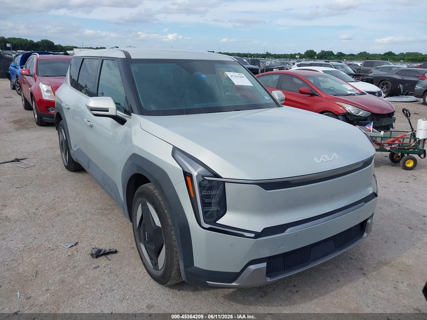 2024 Kia Ev9 VIN KNDAB5S16R6020443 IAAI salvage auction — REAR END, Original (Texas), sold $16,550 on 2026-07-23 (photo 1)