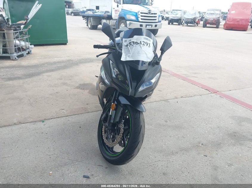 2016 Kawasaki VIN JKBZXJE15GA019275 IAAI salvage auction — SIDE, Salvage (Texas), sold $4,100 on 2026-07-08 (photo 5)