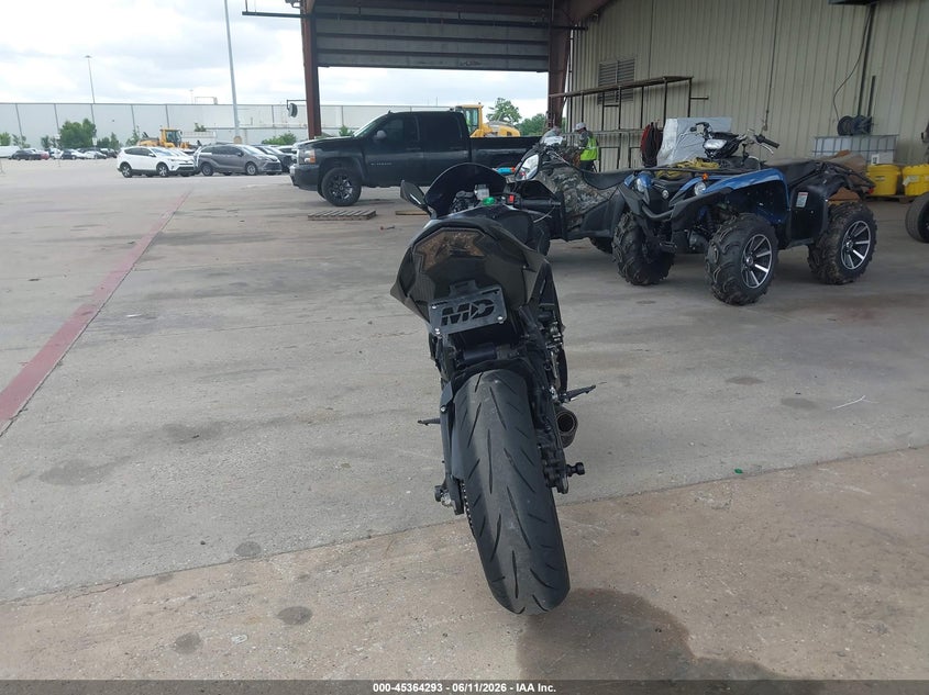 2016 Kawasaki VIN JKBZXJE15GA019275 IAAI salvage auction — SIDE, Salvage (Texas), sold $4,100 on 2026-07-08 (photo 6)