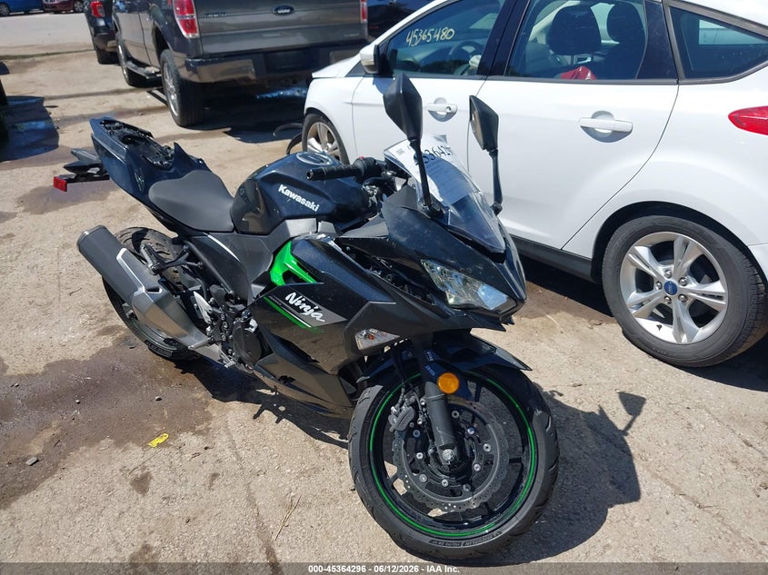 2023 Kawasaki Ninja VIN JKAEXKG13PDAM2478 IAAI salvage auction — FRONT END, Salvage (Missouri), sold $200 on 2026-07-08 (photo 2)