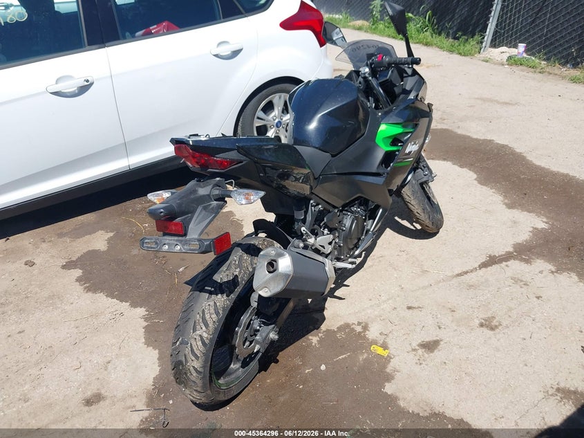 2023 Kawasaki Ninja VIN JKAEXKG13PDAM2478 IAAI salvage auction — FRONT END, Salvage (Missouri), sold $200 on 2026-07-08 (photo 3)