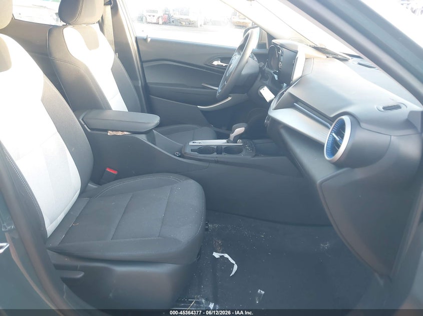 2025 Chevrolet Trax VIN KL77LFEP5SC332769 IAAI salvage auction — LEFT SIDE, Salvage Title, sold $6,200 on 2026-07-21 (photo 5)