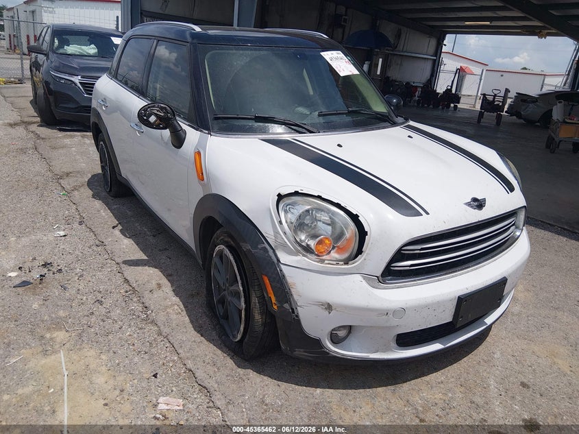 2015 Mini Countryman VIN WMWZB3C50FWR46340 IAAI salvage auction — RIGHT SIDE, Salvage Title, sold $600 on 2026-07-18 (photo 1)