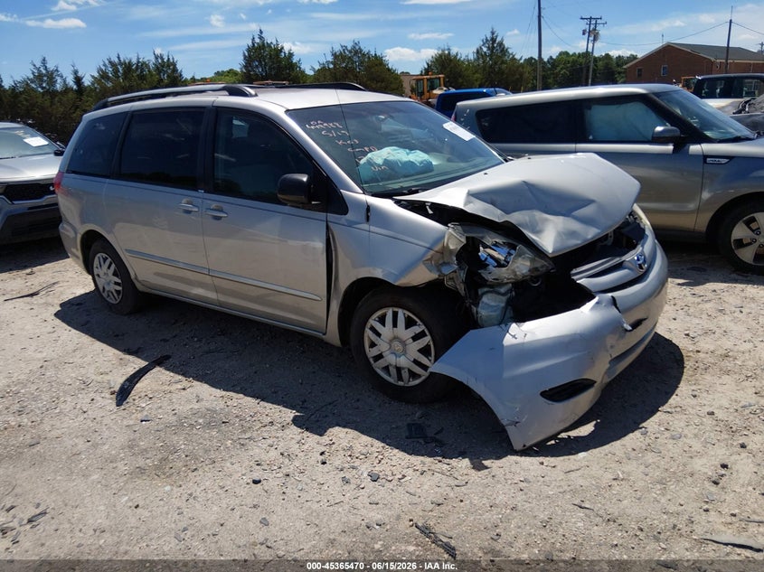 2008 Toyota Sienna VIN 5TDZK23C88S176029 IAAI salvage auction — FRONT END, Salvage (North Carolina), sold $25 on 2026-07-27 (photo 1)