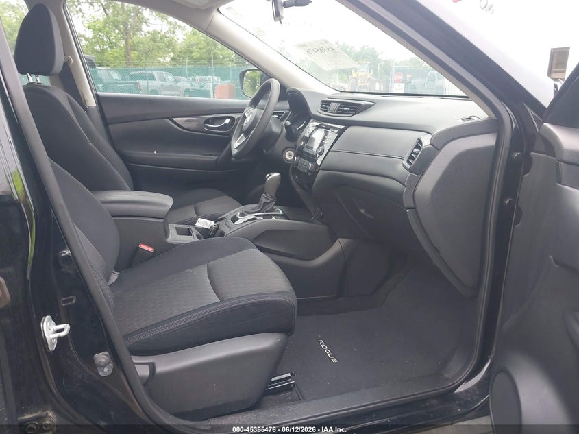 2017 Nissan Rogue VIN JN8AT2MV7HW252807 IAAI salvage auction — FRONT END, Salvage (Kentucky), sold $2,725 on 2026-07-20 (photo 5)