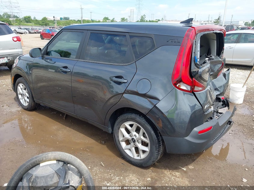 2022 Kia Soul VIN KNDJ23AU7N7801413 IAAI salvage auction — REAR END, Salvage (Ohio), sold $2,925 on 2026-07-30 (photo 3)