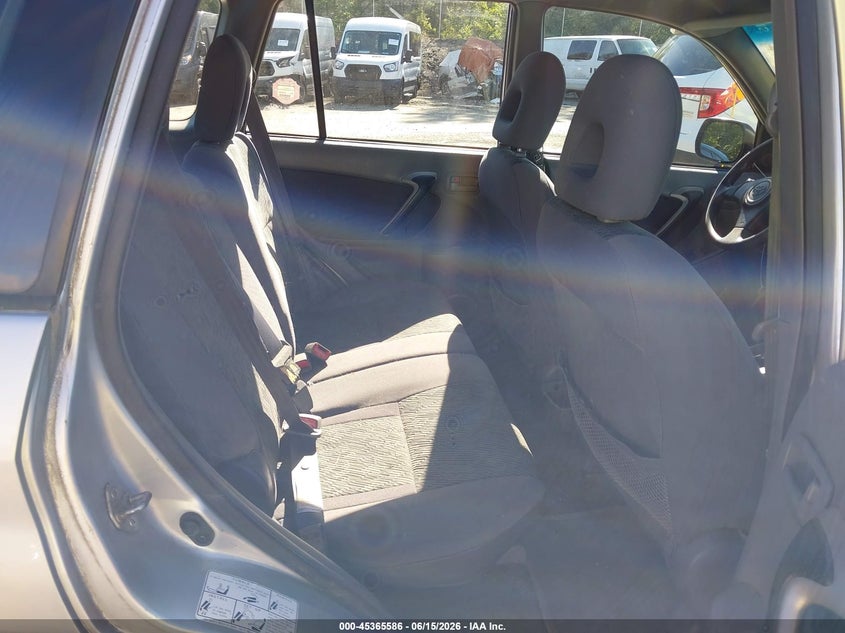 2003 Toyota Rav4 VIN JTEGH20V930107191 IAAI salvage auction — NORMAL WEAR, Clear (Massachusetts), sold $550 on 2026-07-17 (photo 8)