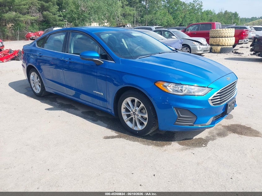 2019 Ford Fusion VIN 3FA6P0LU4KR274556 IAAI salvage auction — NORMAL WEAR, Sf97 (New Hampshire), sold $8,100 on 2026-07-23 (photo 1)
