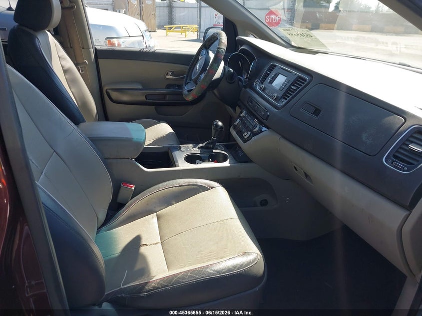 2017 Kia SEDONA VIN KNDMB5C19H6230190 IAAI salvage auction — SIDE, Salvage (California), sold $1,550 on 2026-07-28 (photo 5)