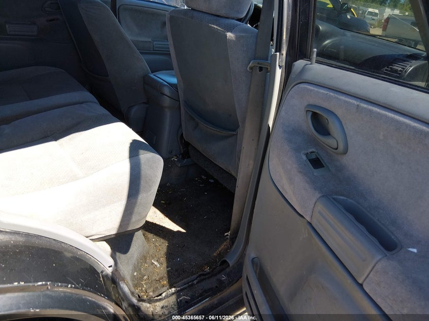 2004 Suzuki Grand vitara VIN JS3TE62V544100363 IAAI salvage auction — NORMAL WEAR, Clear (Washington), sold $325 on 2026-07-08 (photo 8)