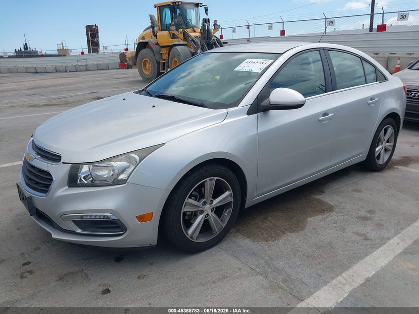 2015 Chevrolet Cruze VIN 1G1PE5SB2F7204688 IAAI salvage auction — SIDE, Salvage Title, sold $1,950 on 2026-07-11 (photo 2)