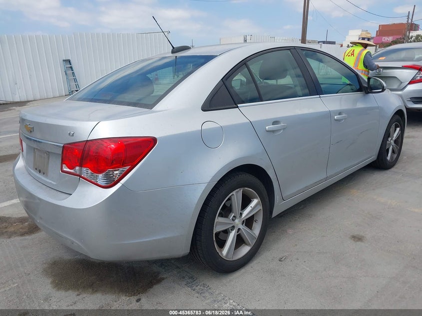 2015 Chevrolet Cruze VIN 1G1PE5SB2F7204688 IAAI salvage auction — SIDE, Salvage Title, sold $1,950 on 2026-07-11 (photo 4)
