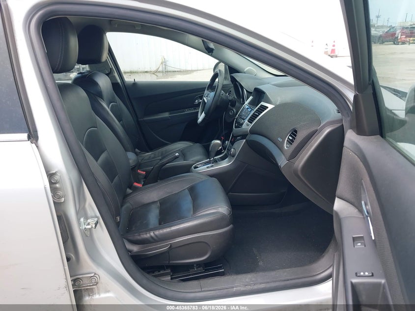 2015 Chevrolet Cruze VIN 1G1PE5SB2F7204688 IAAI salvage auction — SIDE, Salvage Title, sold $1,950 on 2026-07-11 (photo 5)