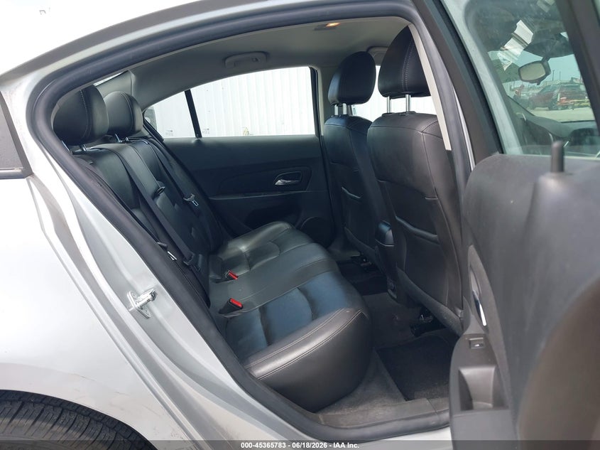 2015 Chevrolet Cruze VIN 1G1PE5SB2F7204688 IAAI salvage auction — SIDE, Salvage Title, sold $1,950 on 2026-07-11 (photo 8)