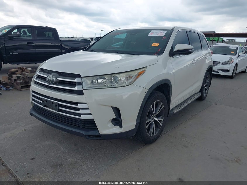 2017 Toyota Highlander VIN 5TDZARFHXHS023445 IAAI salvage auction — HAIL, Original (Texas), sold $11,150 on 2026-08-27 (photo 2)