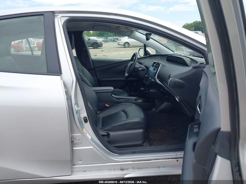 2022 Toyota Prius VIN JTDKAMFU0N3165978 IAAI salvage auction — LEFT FRONT, Salvage (Indiana), sold $3,450 on 2026-07-23 (photo 5)