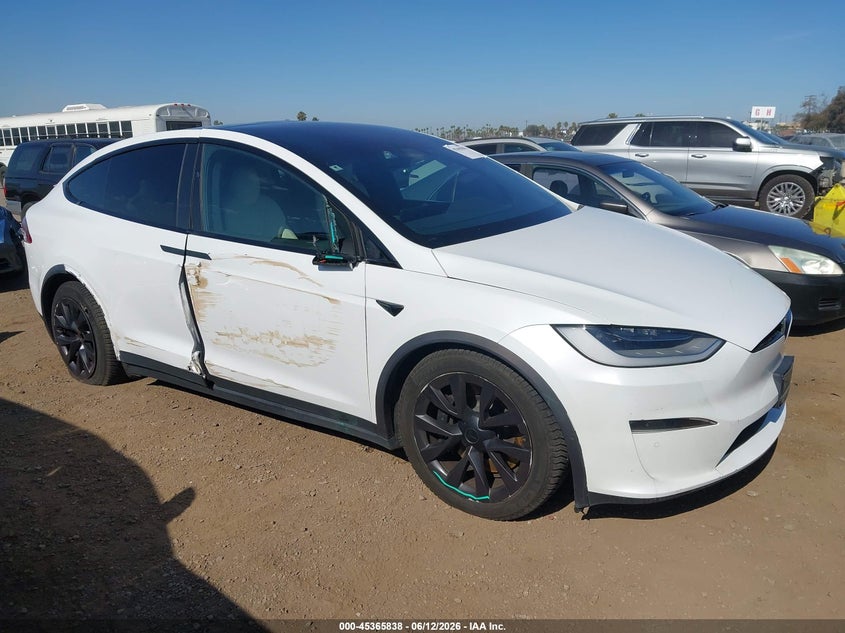 2022 Tesla Model x VIN 7SAXCBE56NF328928 IAAI salvage auction — SIDE, Salvage (California), sold $16,700 on 2026-07-29 (photo 1)