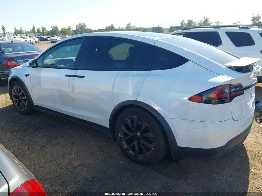 2022 Tesla Model x VIN 7SAXCBE56NF328928 IAAI salvage auction — SIDE, Salvage (California), sold $16,700 on 2026-07-29 (photo 3)