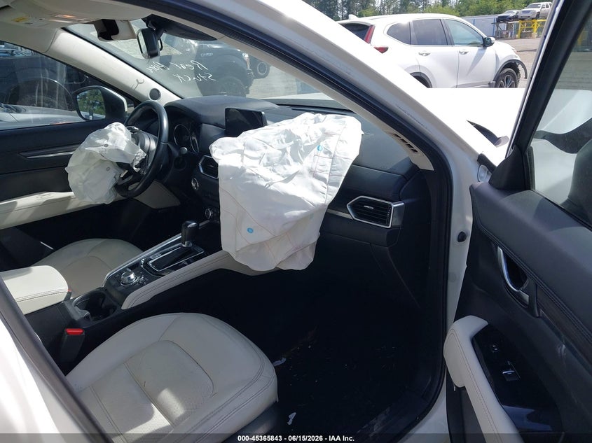 2018 Mazda Cx-5 VIN JM3KFBDM2J0305377 IAAI salvage auction — RIGHT FRONT, Salvage Title, sold $2,650 on 2026-07-29 (photo 5)
