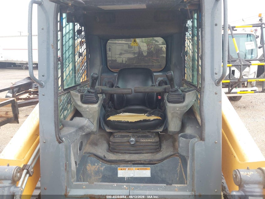 2017 Manitou 215rt VIN MMC215RTK00101309 IAAI salvage auction — ALL OVER, Bill Of Sale (Texas), sold $14,000 on 2026-07-13 (photo 5)