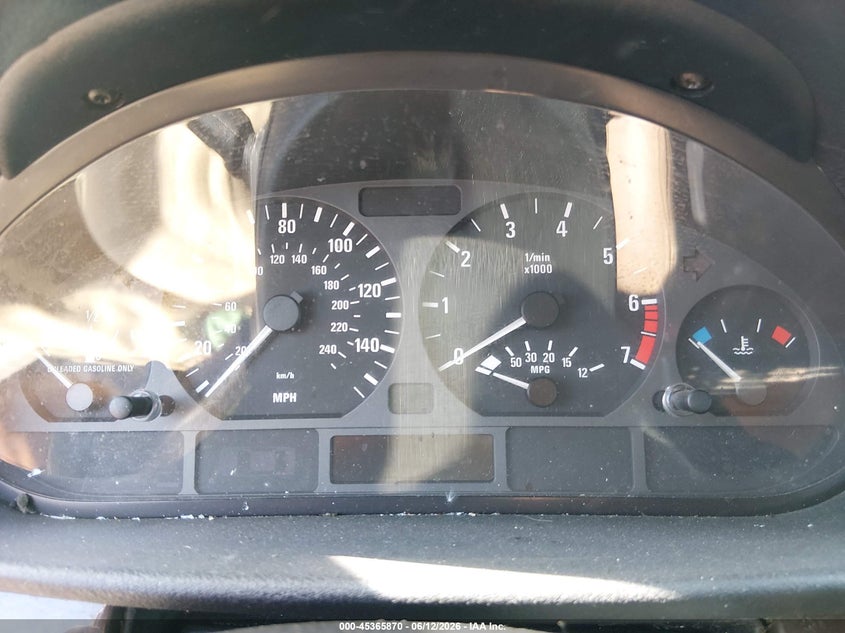 2002 BMW 3er VIN WBAET37422NG78195 IAAI salvage auction — RIGHT FRONT, Salvage (Kansas), sold $425 on 2026-07-24 (photo 7)