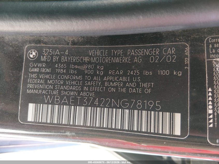 2002 BMW 3er VIN WBAET37422NG78195 IAAI salvage auction — RIGHT FRONT, Salvage (Kansas), sold $425 on 2026-07-24 (photo 9)